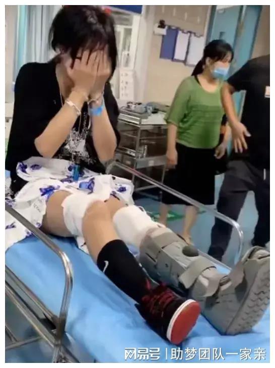 打石膏视频,轻松掌握骨折复位与固定技巧